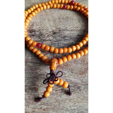 Bracelet collier Mala en bois de santal 108 perles  ---