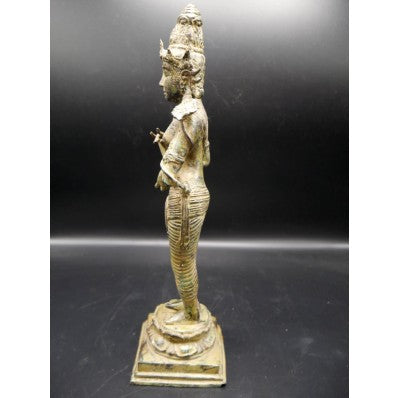 Statue indienne :  Lakshmi ---