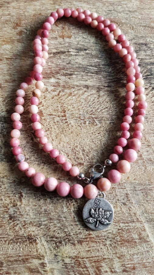 Bracelet collier Mala tibétain en pierre fleur de Lotus