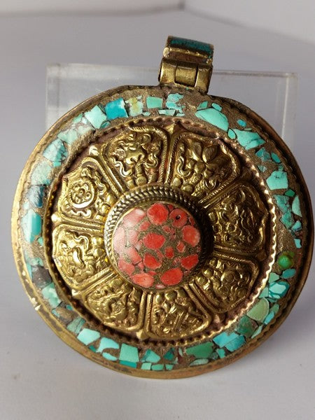 Pendentif tibétain corail et turquoises