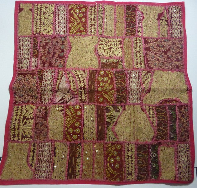 Coussin brodé indien ancien