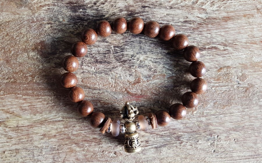 Bracelet Mala en bois de santal